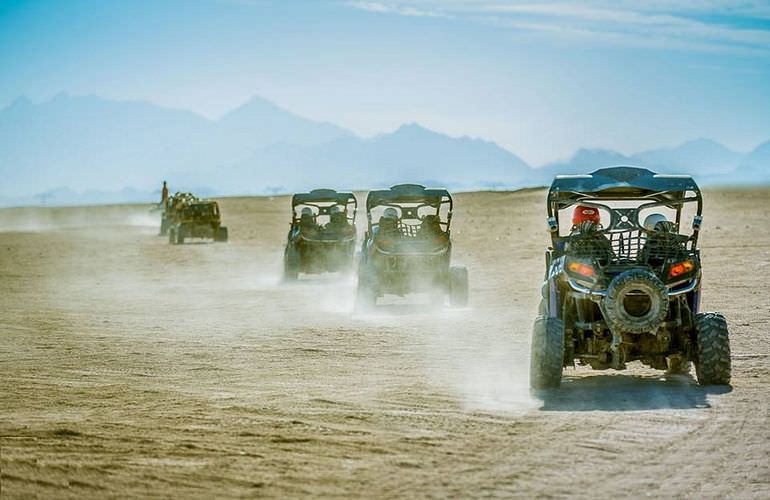 Private Buggy Tour in Safaga am Morgen mit Kamelreiten