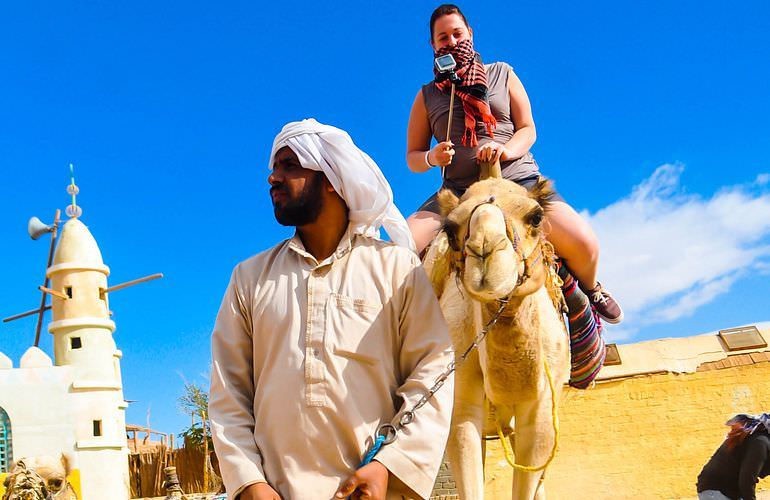 Kombi-Wüstentour in Safaga: Quad, Jeep, Buggy und Kamelreiten