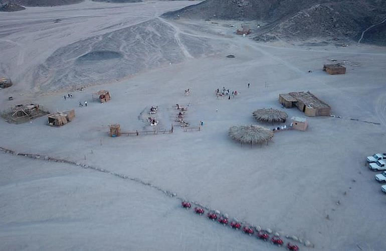 Kombi-Wüstentour in Safaga: Quad, Jeep, Buggy und Kamelreiten