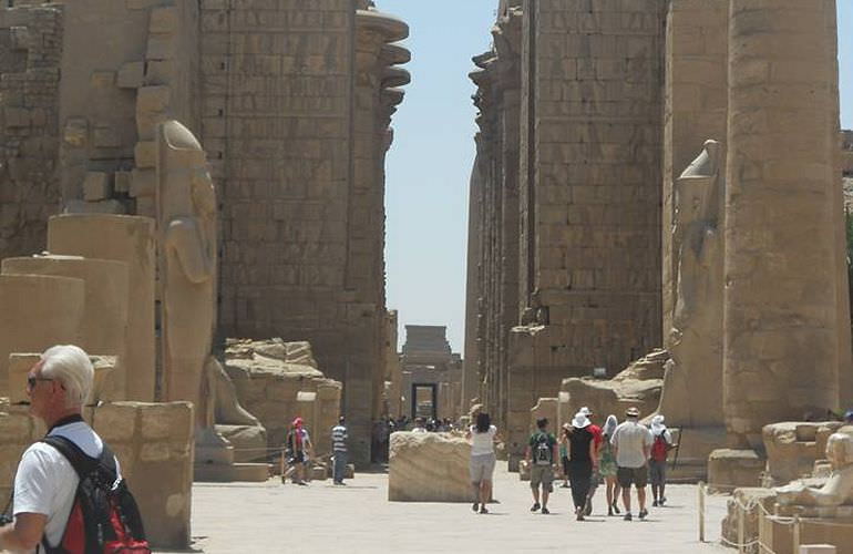 Privater Ausflug von Safaga nach Luxor mit eigenem Guide