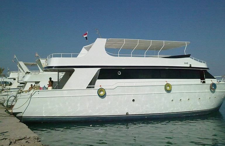 Private Yachten chartern mit Insel-Ausflug von Safaga aus