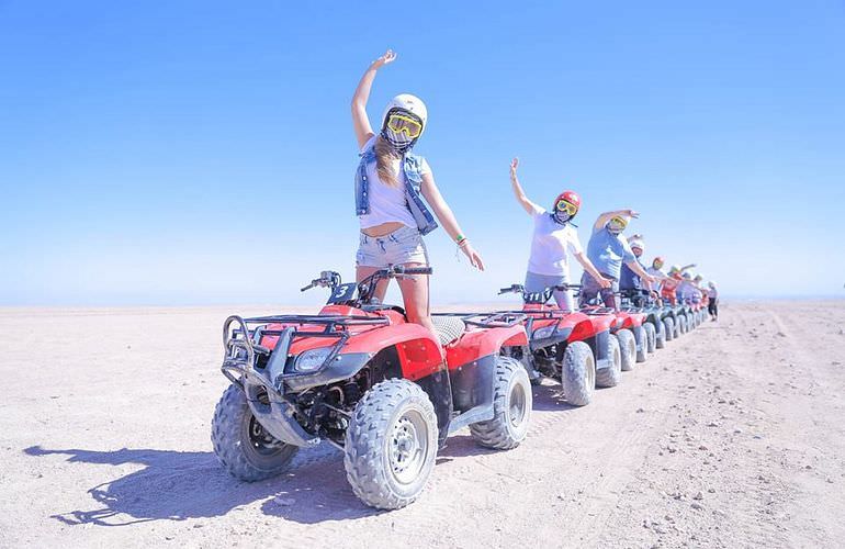 Quad Safari am Morgen durch die Wüste von Safaga mit Kamelreiten